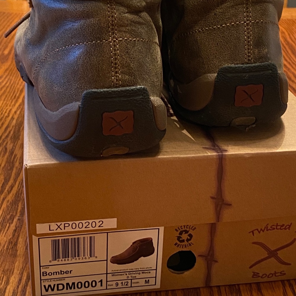 Women’s Twisted x Moccasin